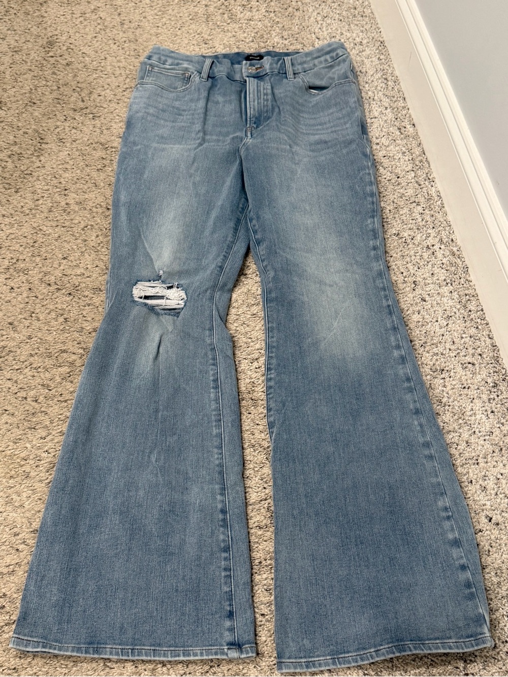 Express Women's Light Blue Flare Jeans with Distressed Knee